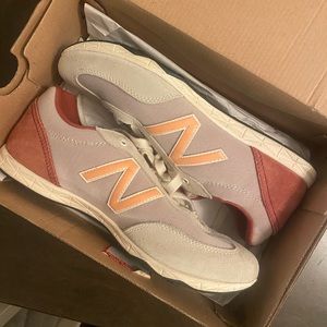 *RARE* New Balance 742 sneakers